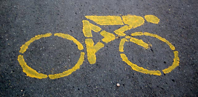 cyclist_road_tunisia